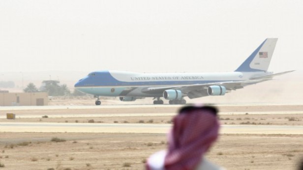 obama-ryad_AirForce1